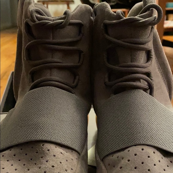 Yeezy BOOST 750 Gum main image 3